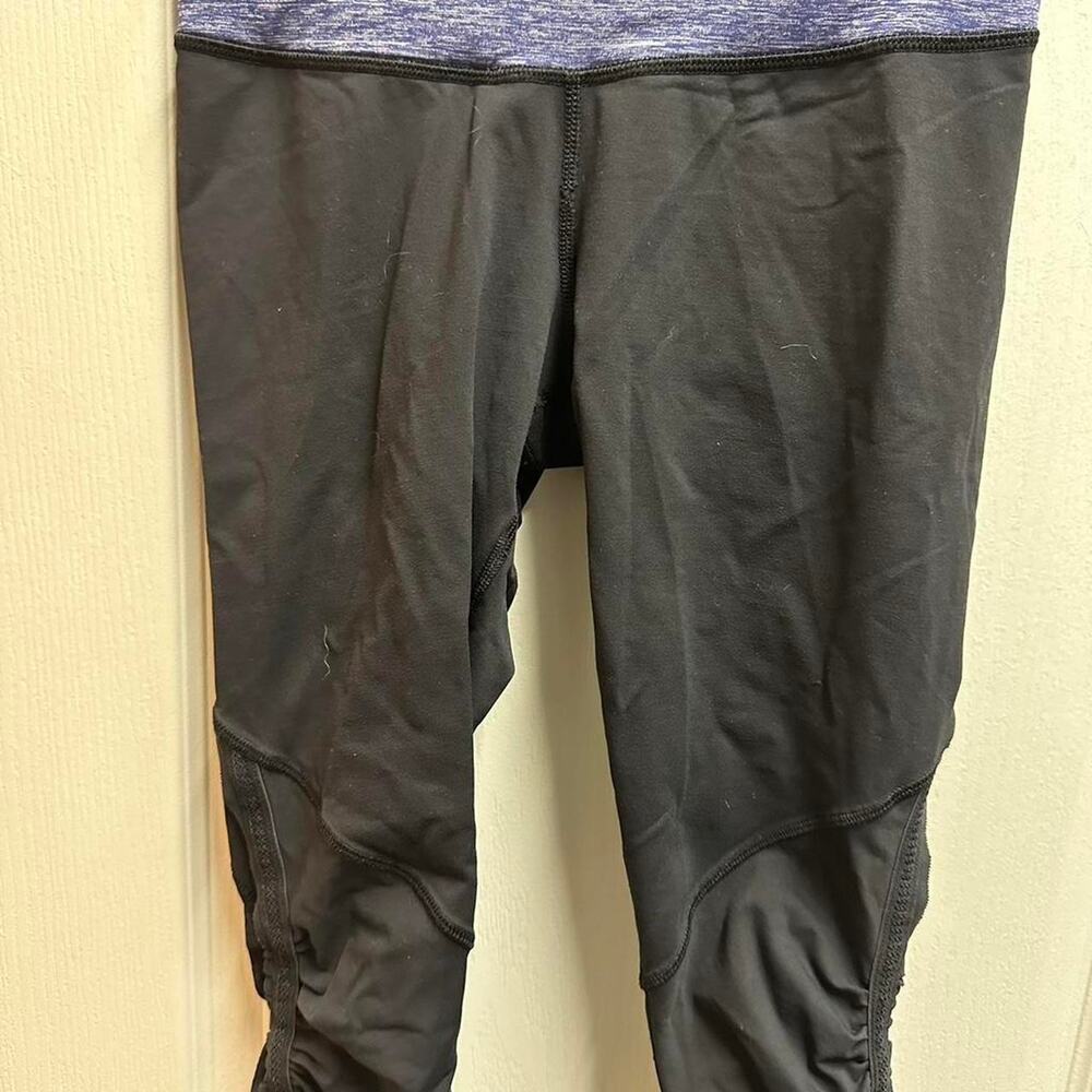 Lululemon womens black leggings size 4